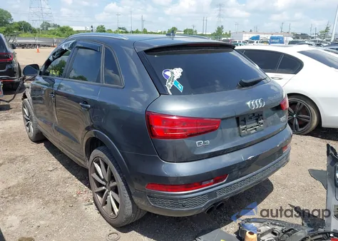 2018 Audi Q3 2.0T Premium/2.0T Sport Premium z USA, uszkodzony, nr VIN WA1ECCFS1JR028856